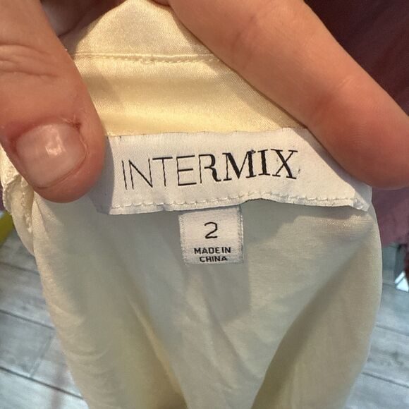 Intermix Silk Button Down Blouse Size 2 Ivory Ecru Small Flaws - Picture 9 of 12